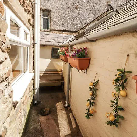 Sun House * Maryport